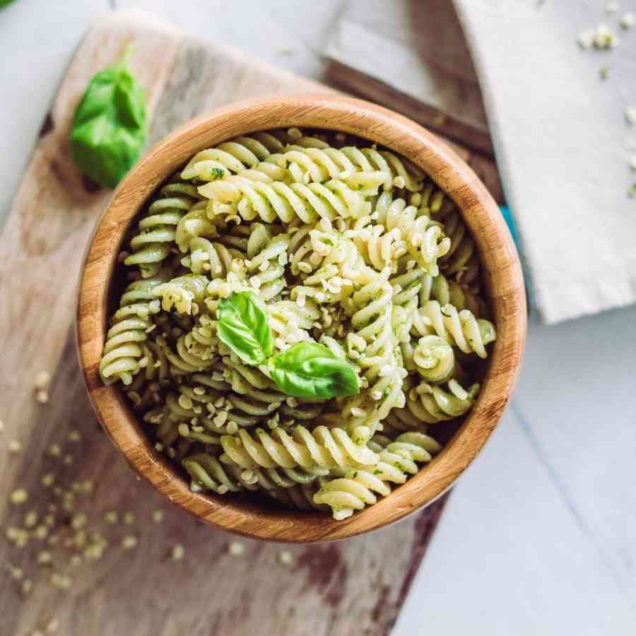 BASIL & HEMP SEED PESTO